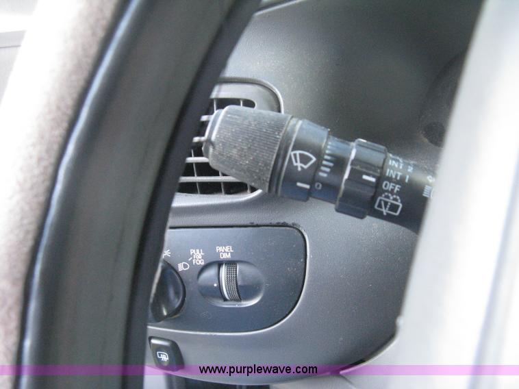 image for item H6331 1998 Ford Expedition XLT SUV