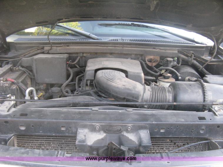 image for item H6331 1998 Ford Expedition XLT SUV