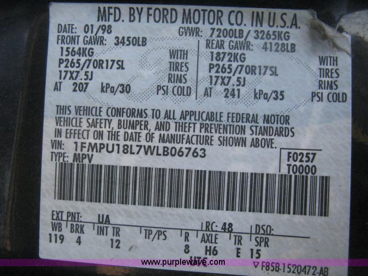 image for item H6331 1998 Ford Expedition XLT SUV