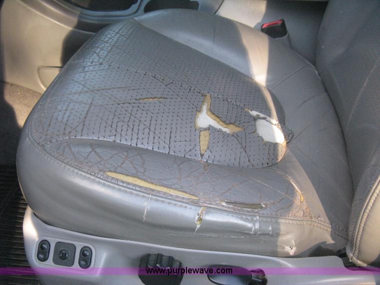 image for item H6331 1998 Ford Expedition XLT SUV