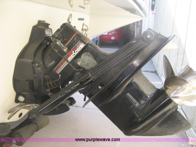 image for item H6332 1989 Baja Islander 190 boat