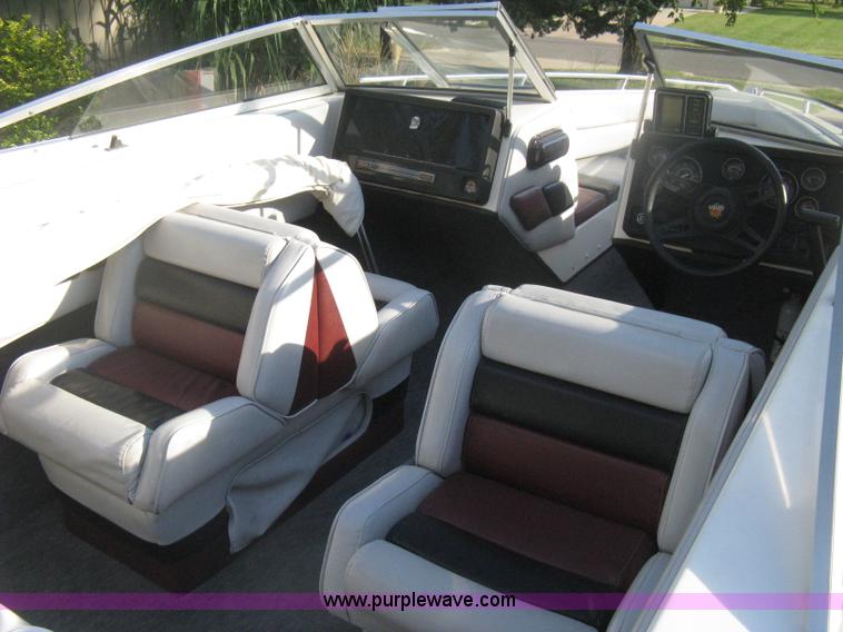 image for item H6332 1989 Baja Islander 190 boat