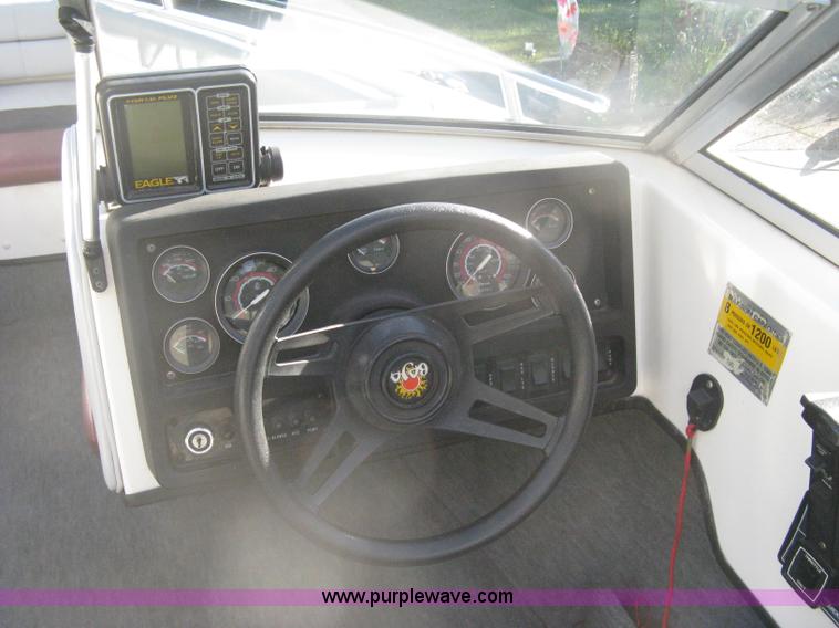 image for item H6332 1989 Baja Islander 190 boat