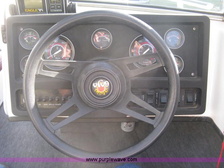 image for item H6332 1989 Baja Islander 190 boat