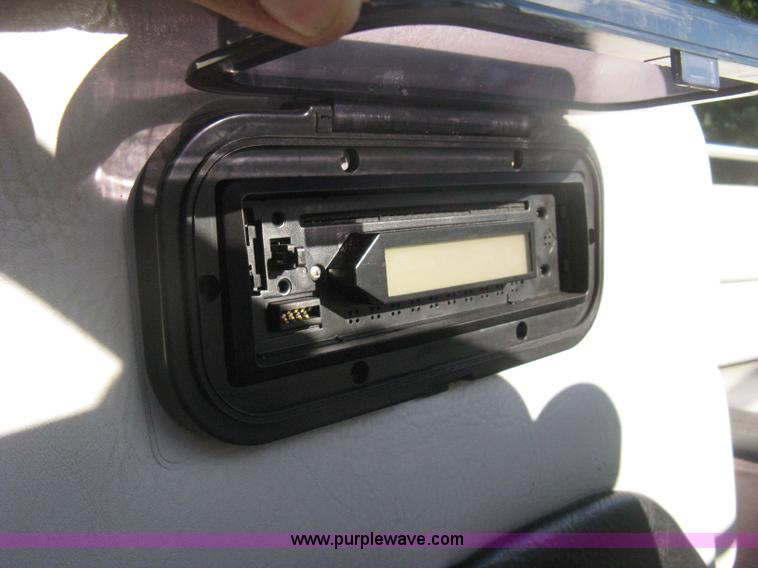 image for item H6332 1989 Baja Islander 190 boat