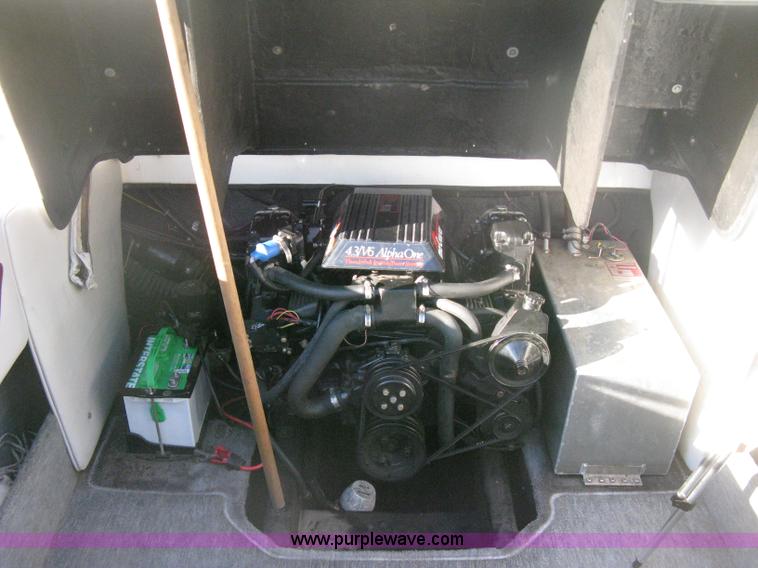 image for item H6332 1989 Baja Islander 190 boat