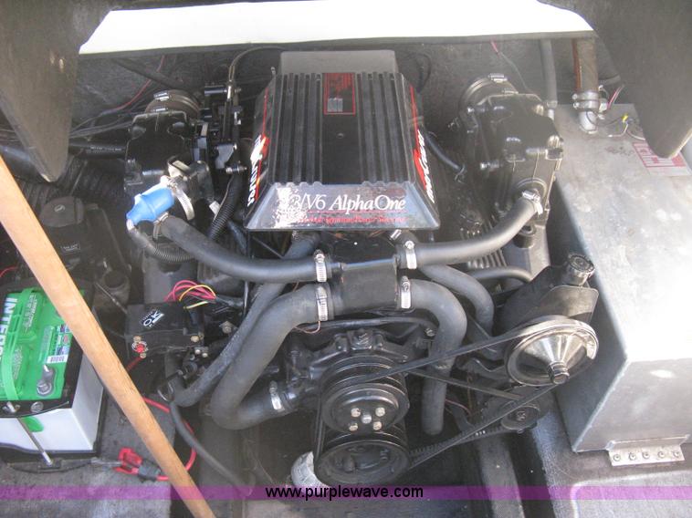 image for item H6332 1989 Baja Islander 190 boat