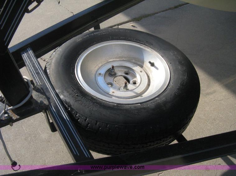 image for item H6332 1989 Baja Islander 190 boat