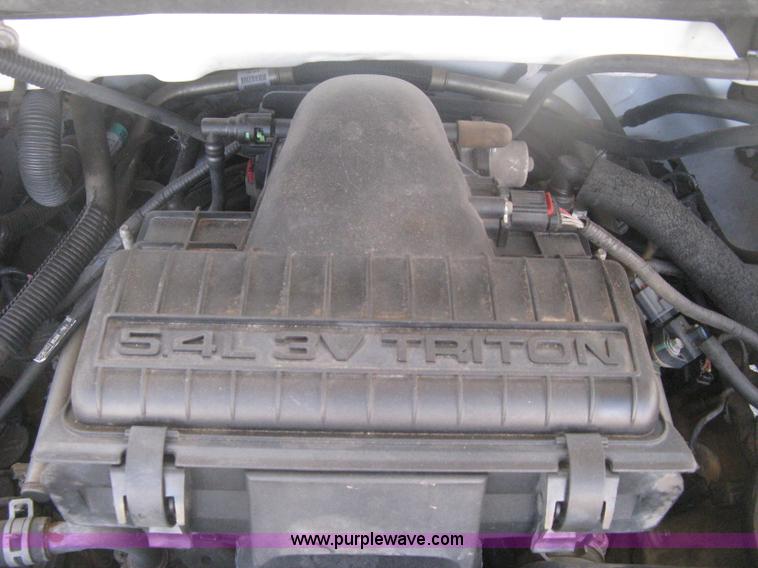 image for item H6351 2006 Ford F150 XLT SuperCab pickup truck