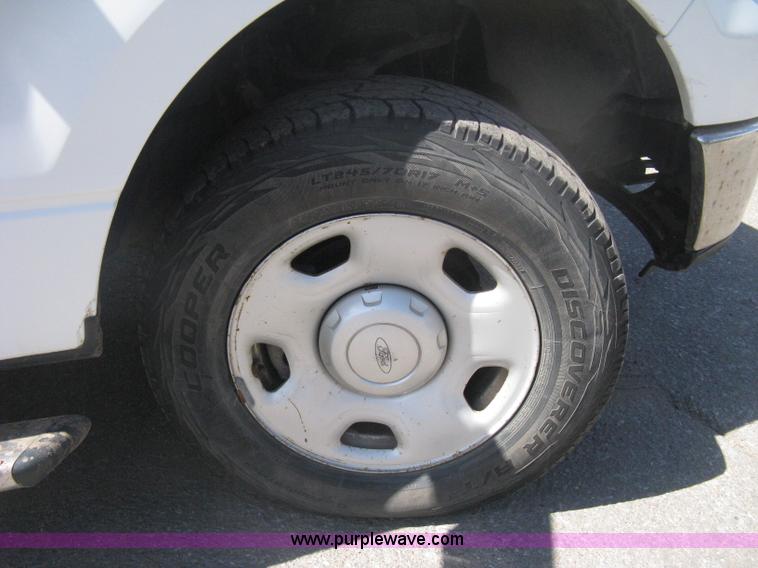 image for item H6351 2006 Ford F150 XLT SuperCab pickup truck