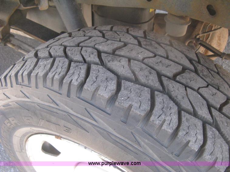 image for item H6351 2006 Ford F150 XLT SuperCab pickup truck