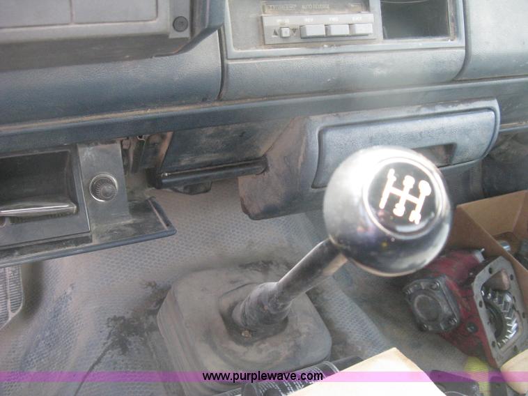 image for item H6352 1994 Chevrolet Silverado 3500HD rollback truck