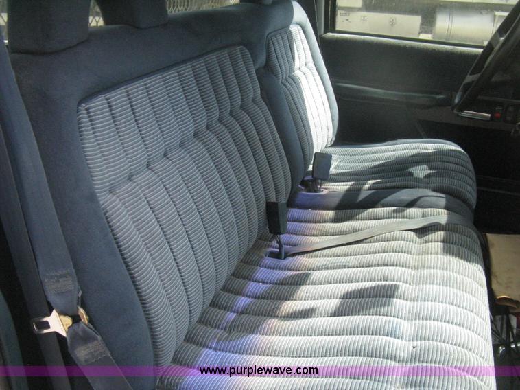 image for item H6352 1994 Chevrolet Silverado 3500HD rollback truck