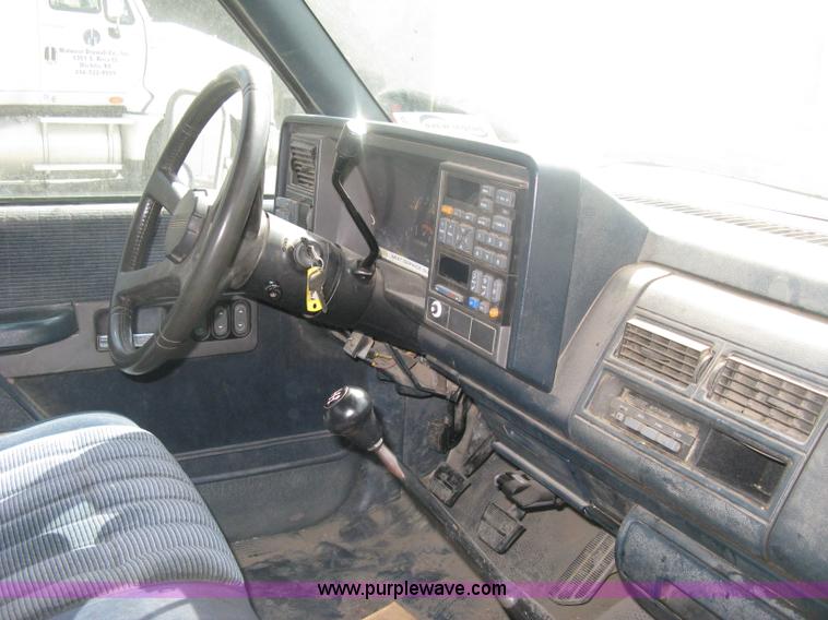 image for item H6352 1994 Chevrolet Silverado 3500HD rollback truck