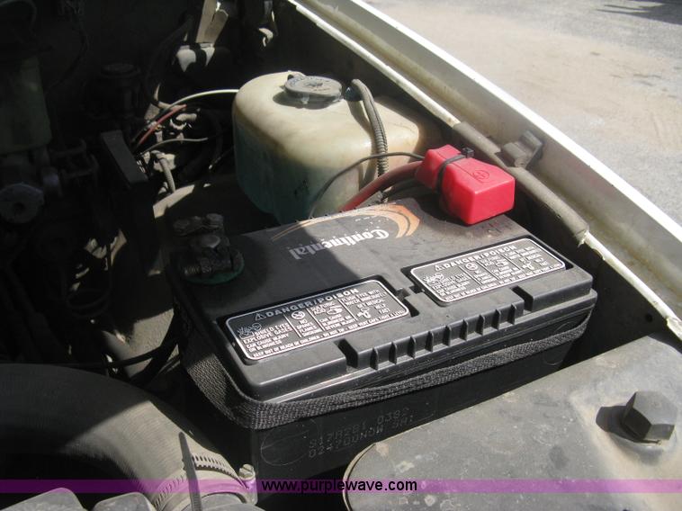 image for item H6352 1994 Chevrolet Silverado 3500HD rollback truck