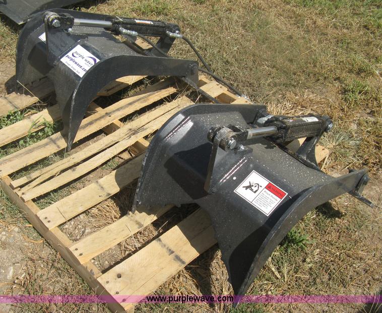 image for item H6389 Stout weld-on grapple attachment