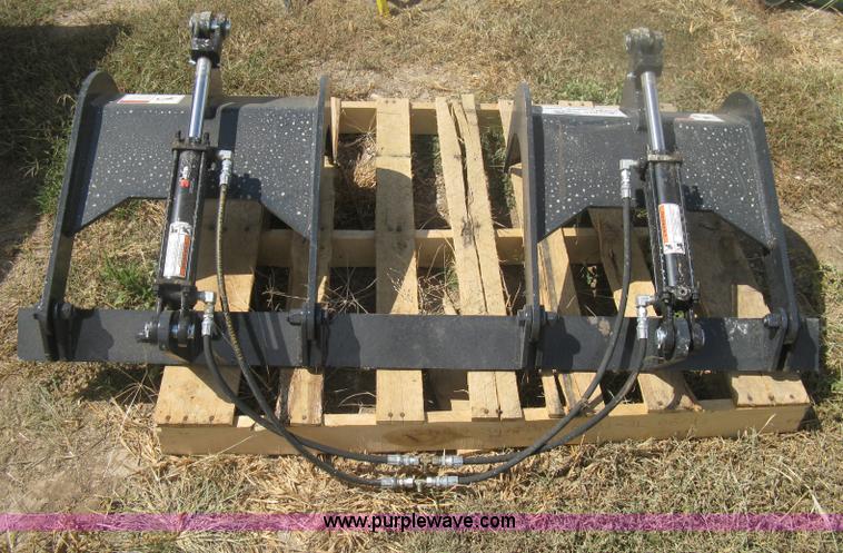 image for item H6389 Stout weld-on grapple attachment