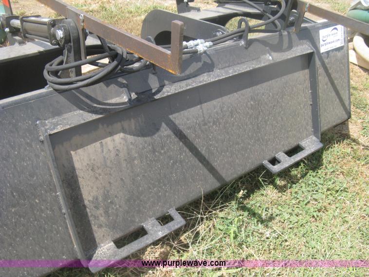 image for item H6391 Stout 72" grapple bucket
