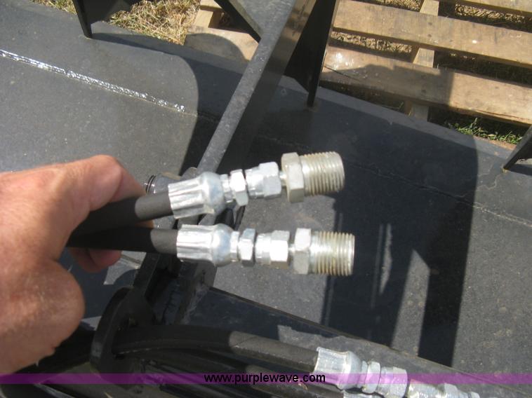 image for item H6391 Stout 72" grapple bucket