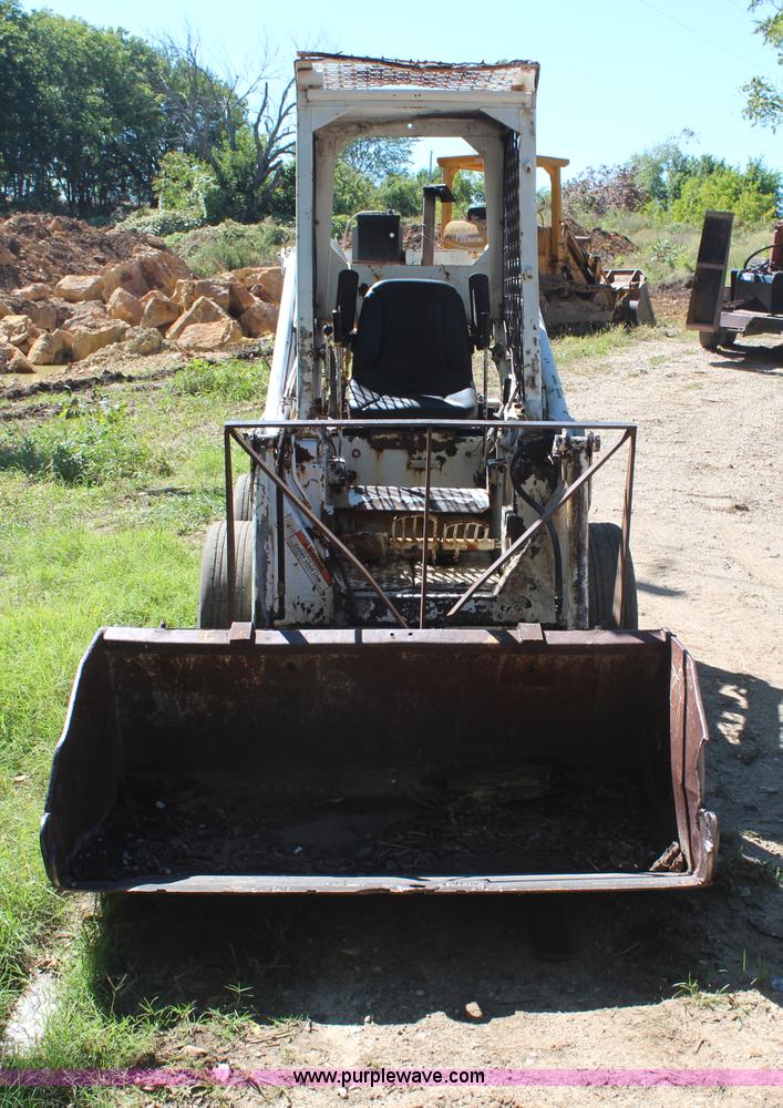 image for item H6841 Bobcat 600 skid steer