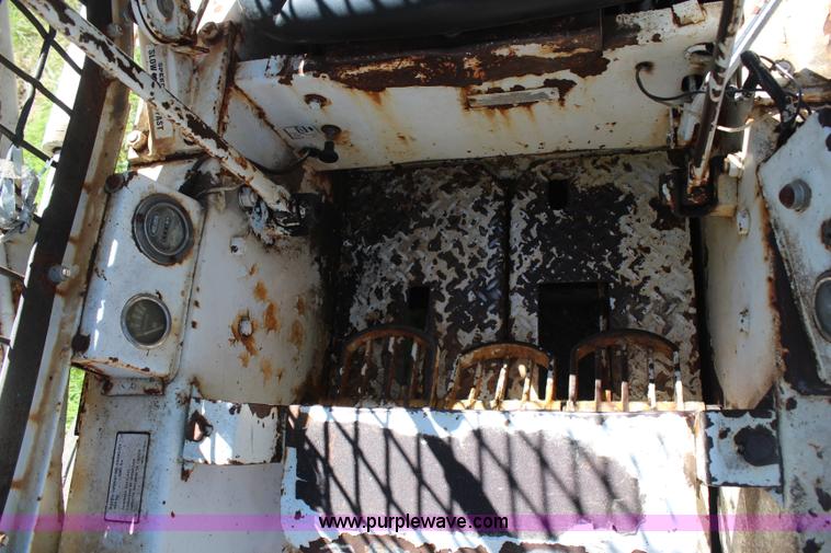 image for item H6841 Bobcat 600 skid steer