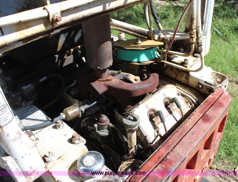 image for item H6841 Bobcat 600 skid steer