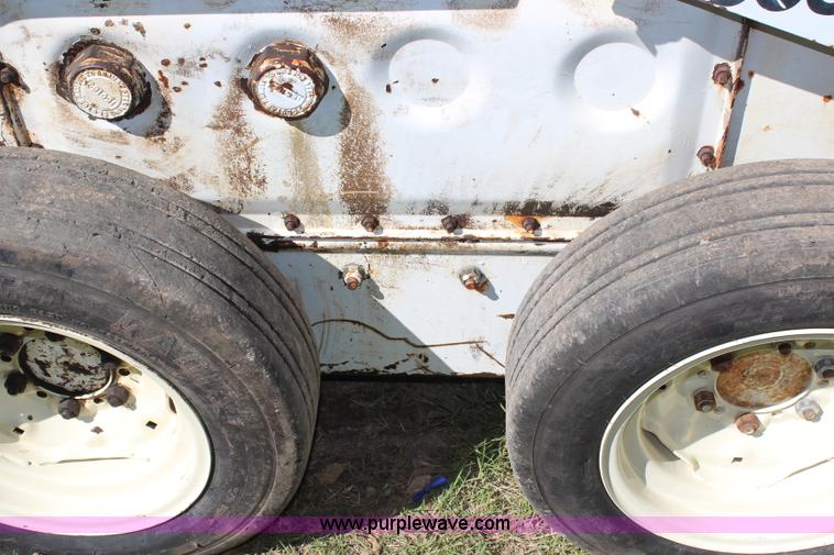 image for item H6841 Bobcat 600 skid steer