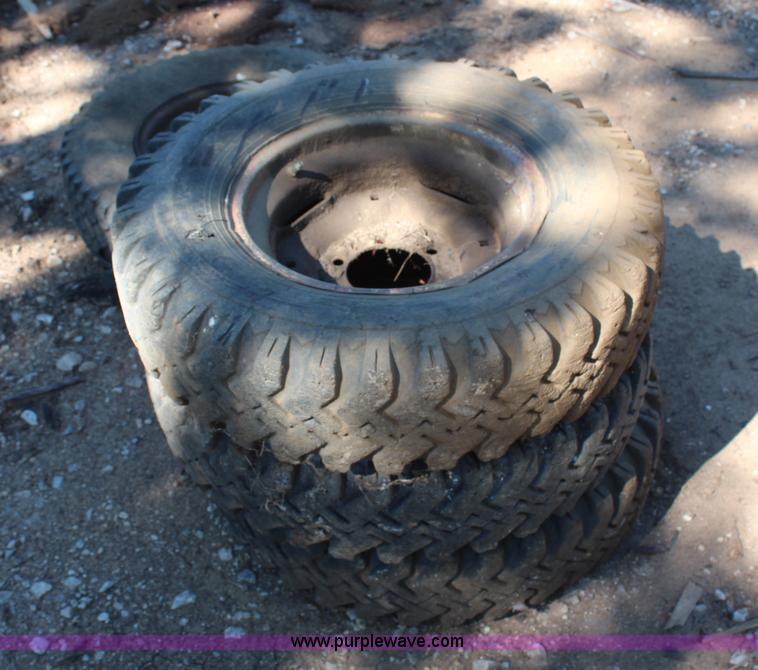 image for item H6841 Bobcat 600 skid steer