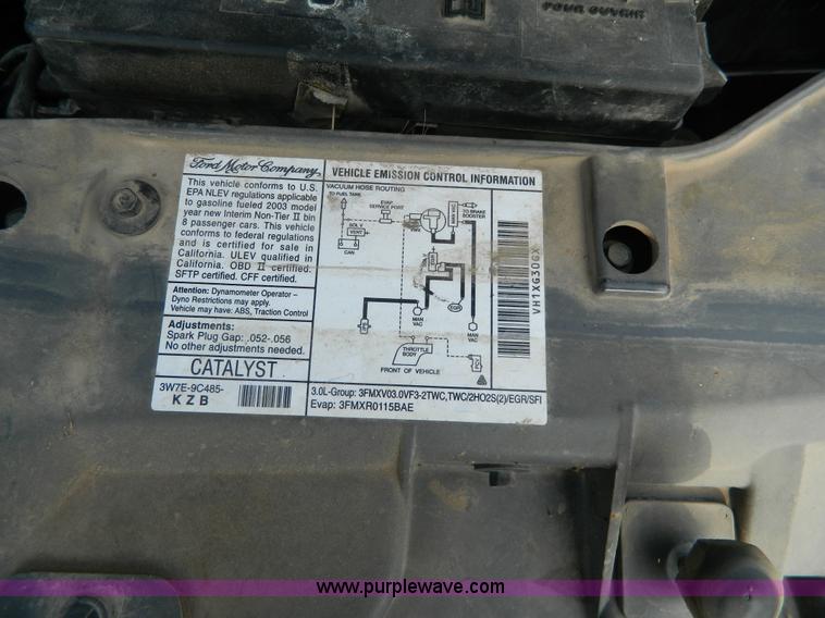 image for item I1385 2003 Ford Taurus SEL