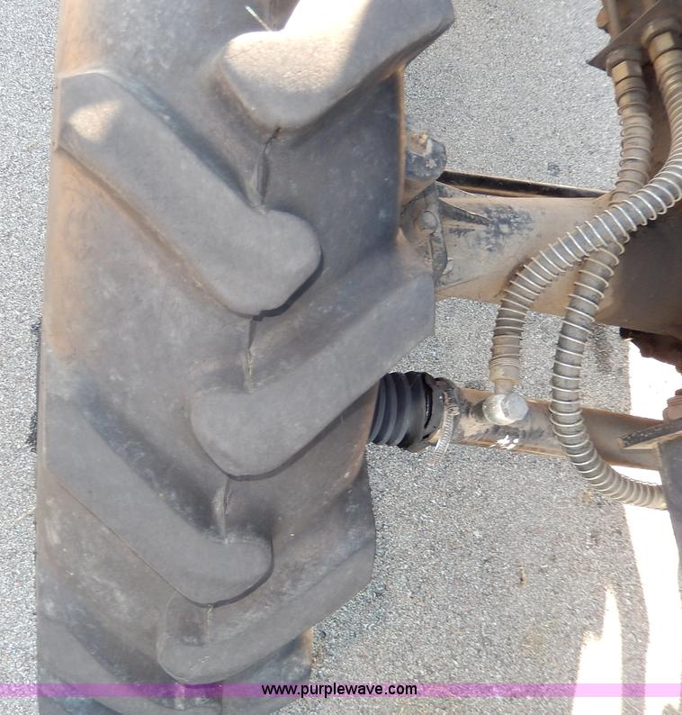 image for item I4291 2002 Lenar JL254II MFWD tractor