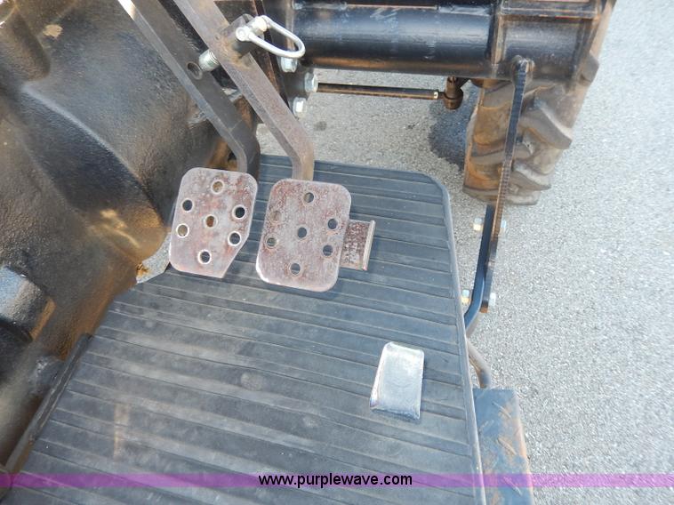 image for item I4291 2002 Lenar JL254II MFWD tractor