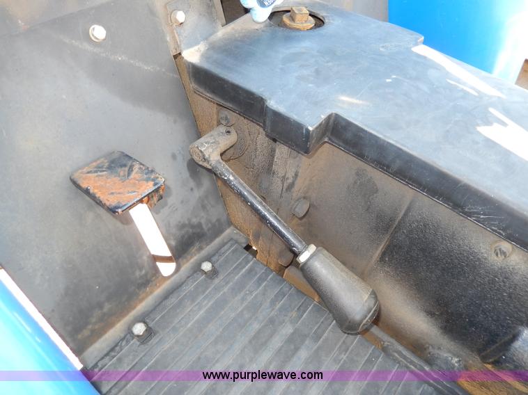 image for item I4291 2002 Lenar JL254II MFWD tractor