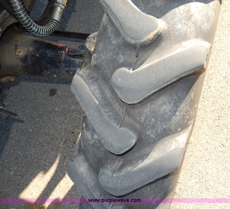 image for item I4291 2002 Lenar JL254II MFWD tractor