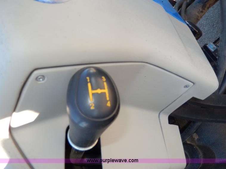 image for item I4291 2002 Lenar JL254II MFWD tractor