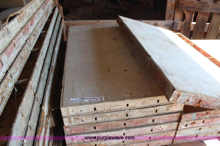 image for item AU9181 Symons concrete forms and hardware