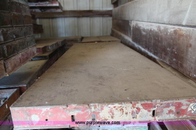 image for item AU9181 Symons concrete forms and hardware