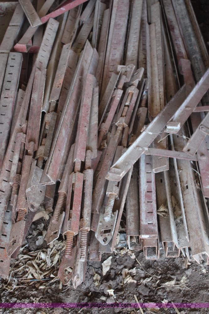 image for item AU9181 Symons concrete forms and hardware