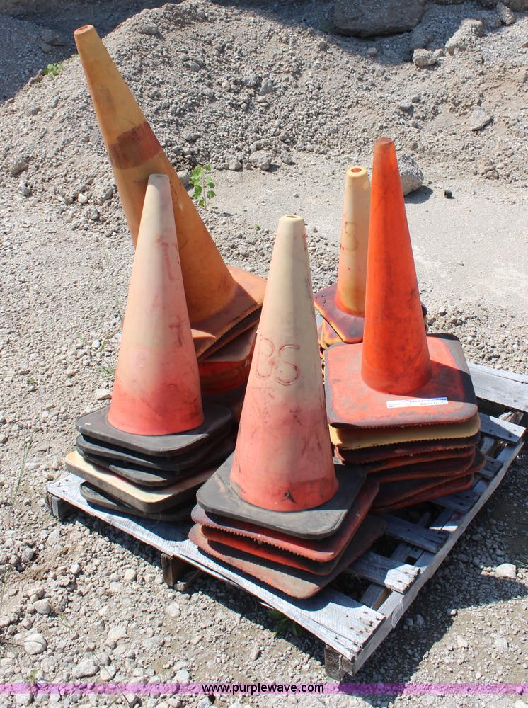 image for item AU9447 Assorted safety cones and stripping material