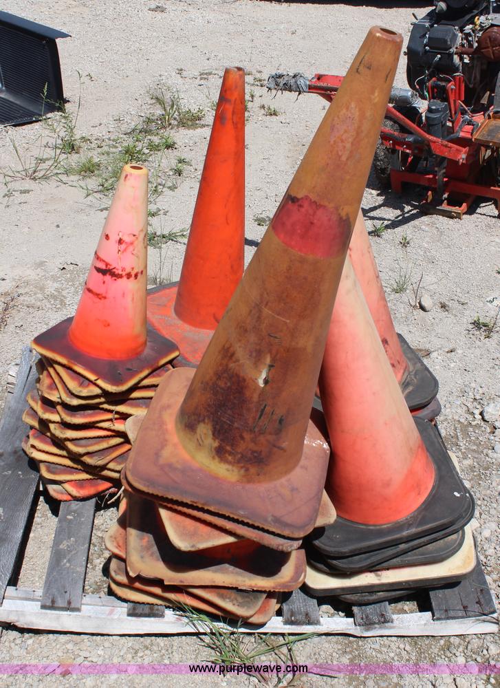 image for item AU9447 Assorted safety cones and stripping material