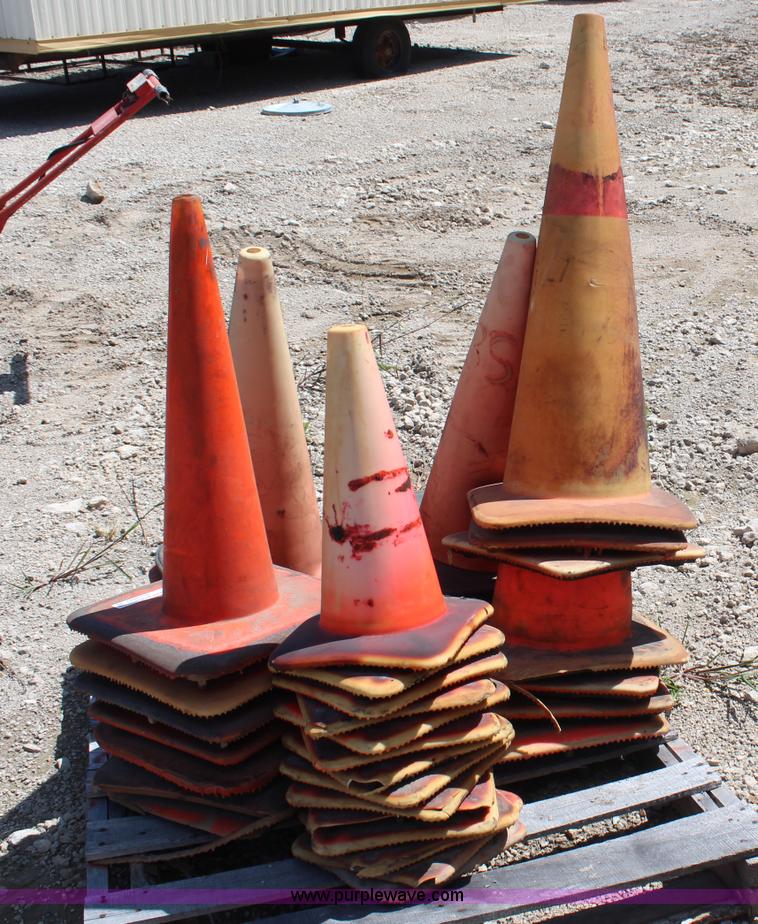 image for item AU9447 Assorted safety cones and stripping material