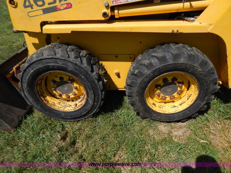 image for item B5811 2001 Gehl SL4635 skid steer