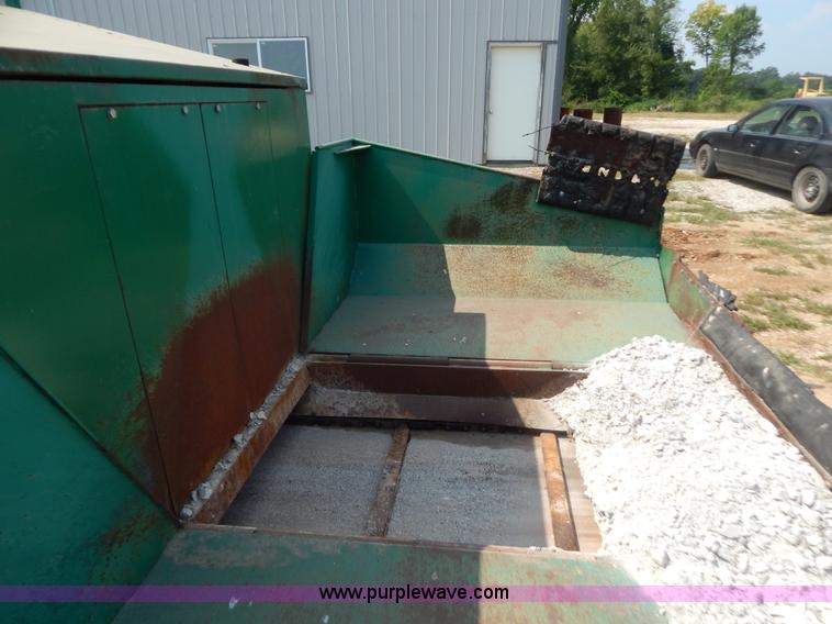 image for item B5829 Barber Greene BG200 paver