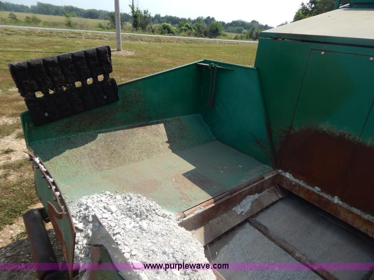 image for item B5829 Barber Greene BG200 paver