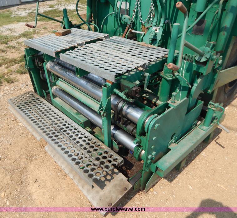 image for item B5829 Barber Greene BG200 paver