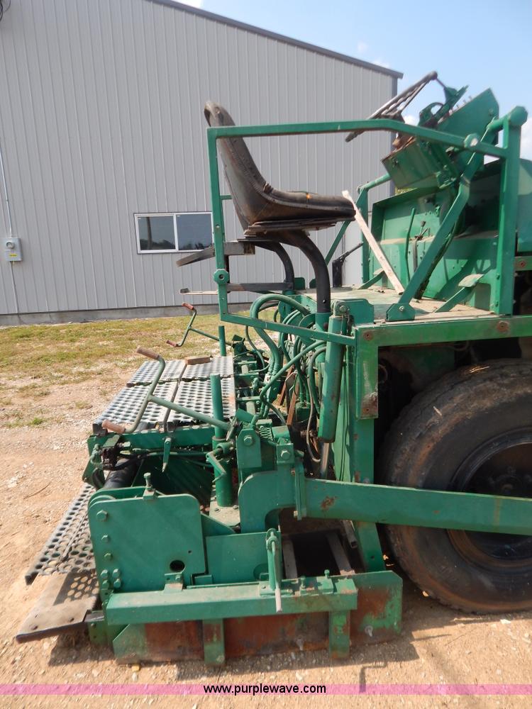 image for item B5829 Barber Greene BG200 paver