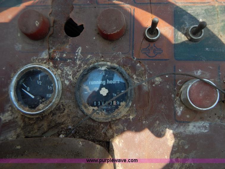 image for item B5829 Barber Greene BG200 paver