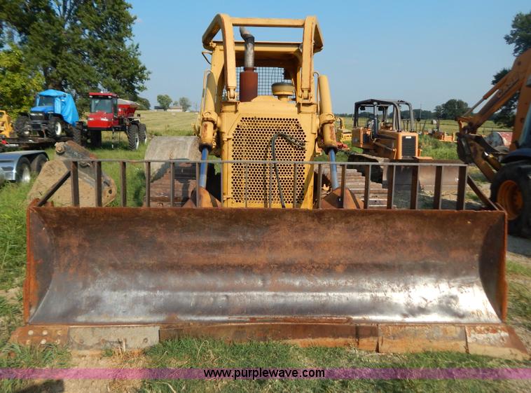 image for item B5831 1980 Caterpillar D6D dozer