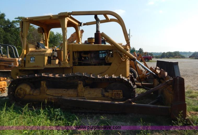 image for item B5831 1980 Caterpillar D6D dozer