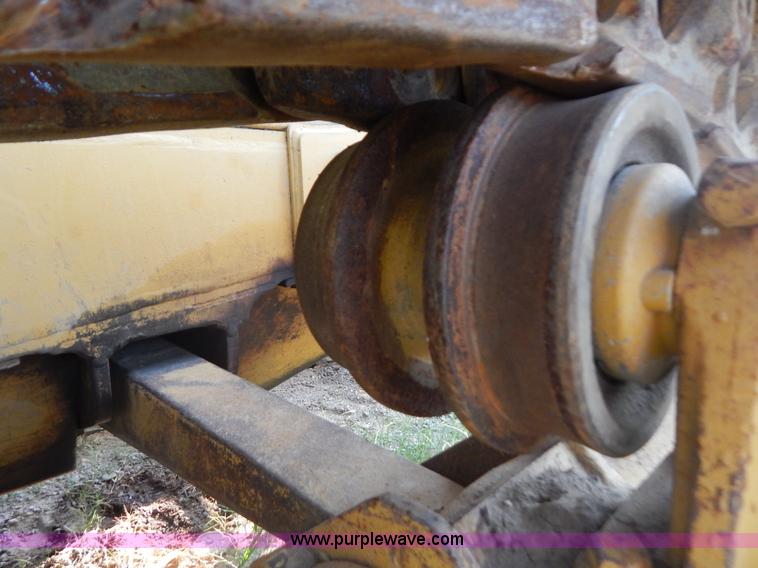 image for item B5831 1980 Caterpillar D6D dozer