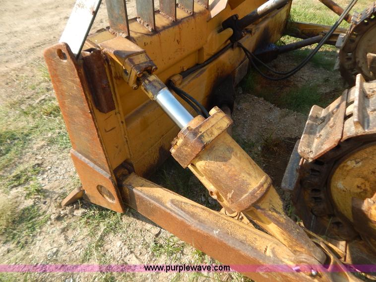 image for item B5831 1980 Caterpillar D6D dozer